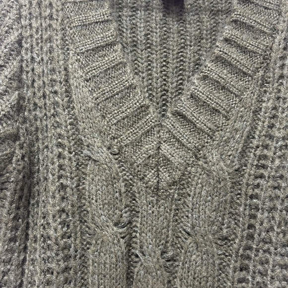 Charlotte russe olive color long sweater size L - Picture 3 of 14